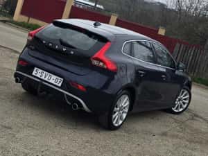 Volvo V40 * Panoramic * Key-less *Xenon * Piele — miniatura 5