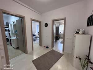 Apartament cu 3 camere utilat si mobilat + parcare — miniatura 2