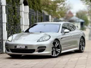 • Porsche Panamera 3.0 Diesel / Extra full / Jante Turbo / Ventilatie / Trapă • Parc Auto / Rate / Garantie 12 luni •