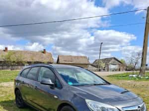 Opel Astra J 1.7 CDTI — miniatura 8