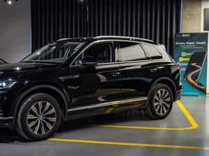 Volkswagen Touareg Automată 231 HP Diesel — miniatura 4