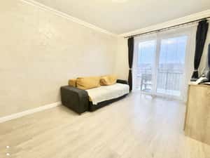 Apartament decomandat cu 2 camere - mobilat si utilat - zona Neptun - — miniatura 3