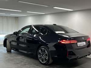 BMW 550 Hibrid cu dotări premium - 2025 — miniatura 3
