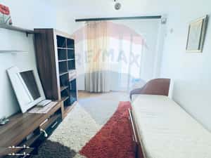Apartament 3 camere de inchiriat -zona centrala