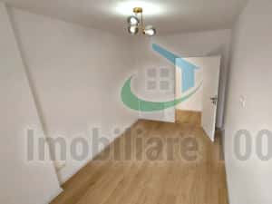 Apartament 3 camere, etaj 3, imobil nou, finisat, cu loc de parcare — miniatura 9