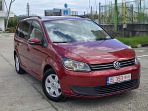 VW Touran 2012 – 7 locuri, diesel economic și făcut pentru familie — miniatura 3