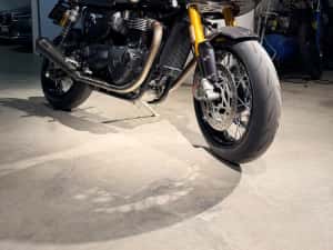Triumph Thruxton TFC 479/750 – 2.200 km — miniatura 3