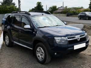 Vand dacia duster 1.5 dci 4x4 inmatriculat Ro — miniatura 7