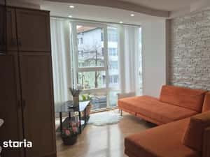 Proprietar vand apartment 2 camere centru decomandat Piatra Neamt — miniatura 5