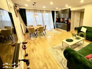 Oportunitate! Apartament 3 camere în Green Lake – cartier linistit