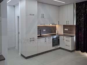 Penthouse cu terasa generoasa 53 mp prima inchiriere Calea Surii Mici — miniatura 6