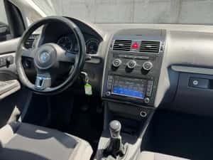 Vw touran 7 locuri,1.6 tdi, navi,senzor parcare,euro 5 — miniatura 7
