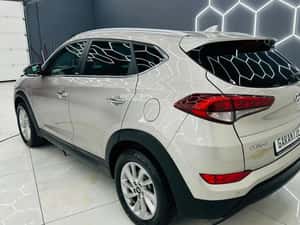 HYUNDAI TUCSON 2017 1.7D E6 Manuală 116 HP Diesel — miniatura 4