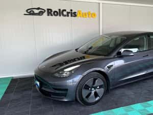 Tesla Model 3 Automată 325 HP Electric