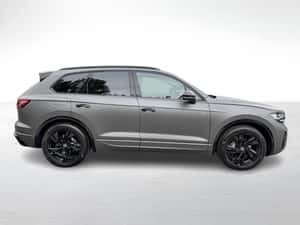 Volkswagen Touareg – SUV elegant, potrivit pentru confort — miniatura 5