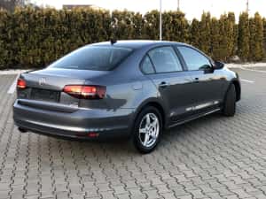 VW Jetta an 10/2016 2.0tdi 81kw 110cp climatronic navigatie euro6 — miniatura 4