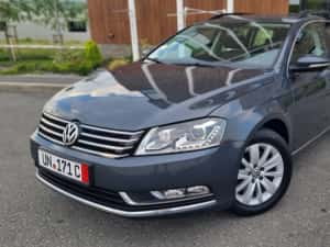 VW PASSAT 2.0 Tdi 140 cp Elegance Edițion 2013 — miniatura 4
