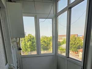 Vând apartament 2 camere cartier Broșteni oraș Buzău — miniatura 4