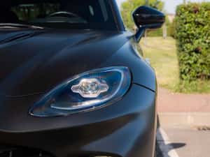 Aston Martin DBX 2021, 84000 km, Second Hand — miniatura 4