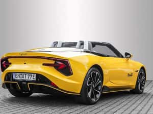 MG Cyberster Cabrio 510 cp, 10.000 km, electric — miniatura 4