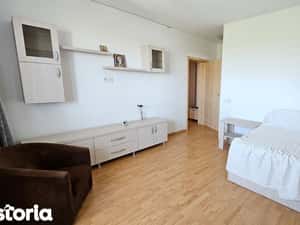 Garsoniera Tractorul-Coresi,mobilata-utilata,360 Euro — miniatura 4