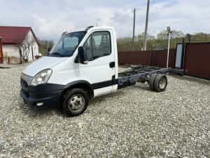 Iveco 2014 distanta intre axe 3.75m 3.0 150cp — miniatura 1