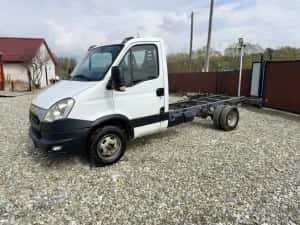 Iveco 2014 distanta intre axe 3.75m 3.0 150cp — miniatura 9