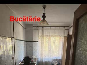 Apartament 3 camere  și 2 balcoane ultracentral Rm. Vâlcea — miniatura 3