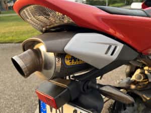 Honda cbr 1000 rr — miniatura 7