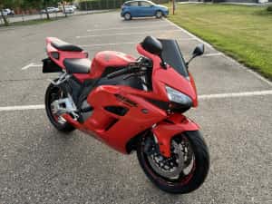 Honda cbr 1000 rr — miniatura 9