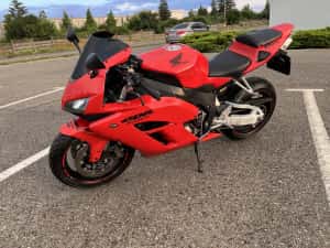 Honda cbr 1000 rr — miniatura 10