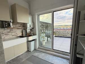 Penthouse deosebit 2 camere, 61 mp+ terasă panoramică  39 mp,bloc nou — miniatura 6