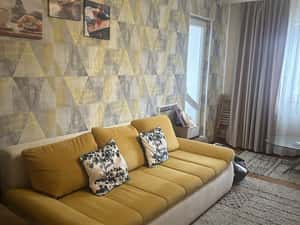 Campina - ap. 2 cam mobilat/et.1 - 400 Euro/Luna — miniatura 3