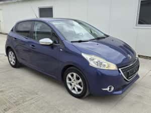 Peugeot 208 Style Edition navigație 1.2 benzină euro 5 import Germania
