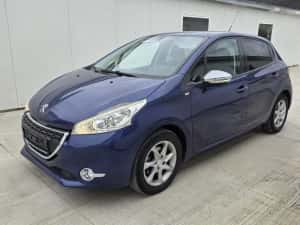 Peugeot 208 Style Edition navigație 1.2 benzină euro 5 import Germania — miniatura 3