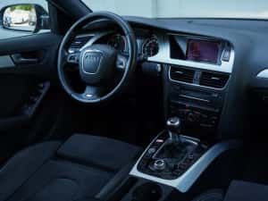 Audi A4 2011 3xS-Line 2.0Diesel 170cp / 12Luni Garantie Motor cutie / Rate / transport la domiciliu gratuit / Revizie ulei filtre distributie gratuita — miniatura 7