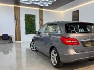 Mercedes-Benz B 180 2013 - 6.690 EUR — miniatura 6