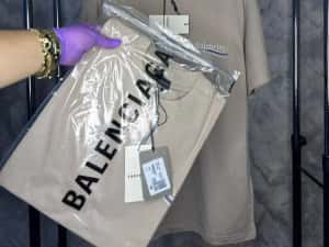 Tricou Balenciaga — miniatura 4
