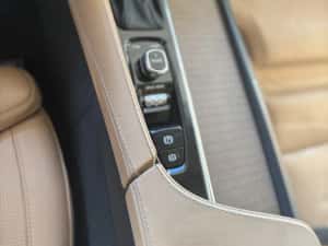 VOLVO XC 90 ingrijit exemplar. Un singur propietar 2015 170.000 km — miniatura 9