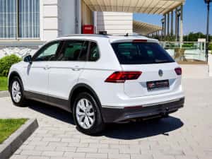 *Rate*Volkswagen Tiguan 2.0 190 Cai Automat *Garantie 12 Luni*RAR Efectuat — miniatura 4