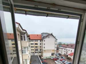 Vând apartament 4 camere ultracentral,deasupra Restaurantului Latuno — miniatura 4