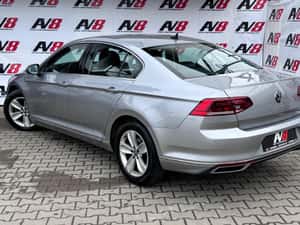 Volkswagen Passat 2.0 TDI DSG Highline 150 HP Diesel — miniatura 3