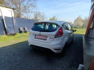 Ford fiesta 2016 benzina 1.4 perfecta stare Garanție — miniatura 3