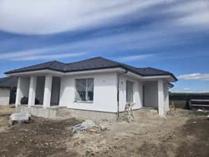 Vând casa semifinisata — miniatura 2