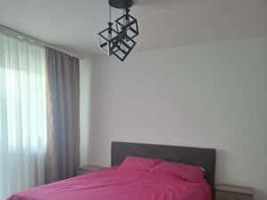 Apartament 2 camere ,etaj 1,decomandat ,Gavana 2