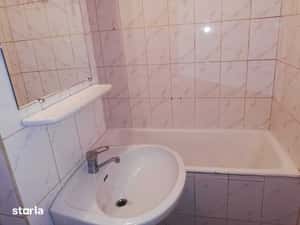 Inchiriez apartament cu 2 camere situat in zona centrala a orasului — miniatura 6