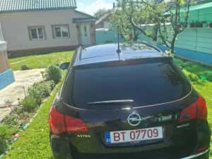 Opel Astra J 1.7 CDTI 2014 — miniatura 3