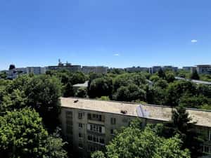 Apartament 2 camere – 49,30 mp, etaj 8/9, bloc 1971 – priveliște super — miniatura 6