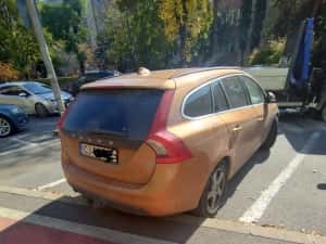 Vand Volvo V60 2011 Diesel 1984 cmc Neavariata — miniatura 2