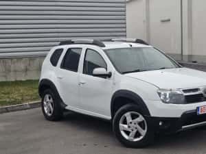 Dacia duster 1.6 benzina 4x4 GPL — miniatura 10